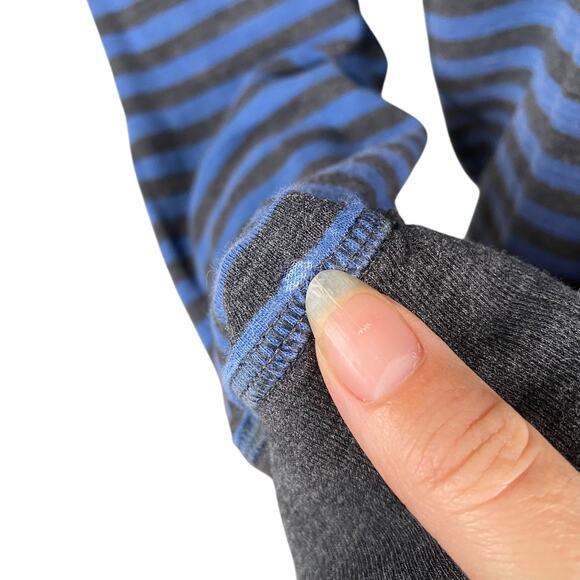 Lululemon Men's Binary Crew Rugged Blue Gray Stripe Reversible Long Sleeve Top - Picture 9 of 12